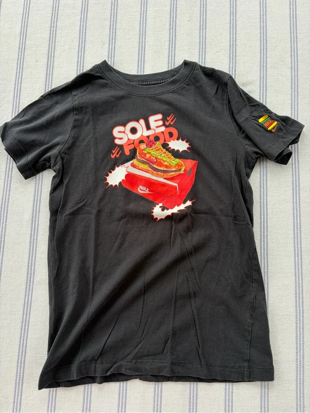 13 pc lot of med NIKE boys